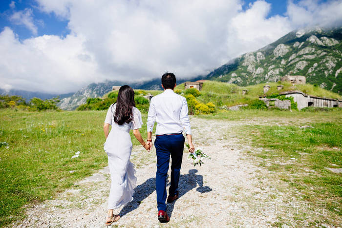 关注夫妻双方的“爱”的信号--“温馨虹桥”-婚姻危机咨询案列4